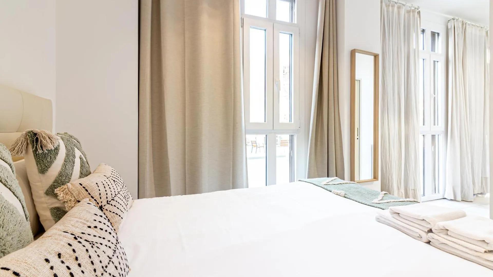 Malaga Center Flat Apart & Terrace By Koral Apartment
